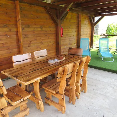 Hegykoez Vendeghaz Case de vacanță *